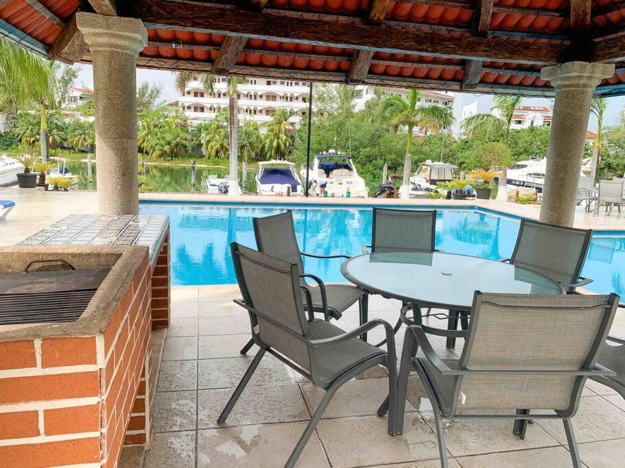 Chic Lagoon Front Villa By Casa Paraiso Cancún Buitenkant foto