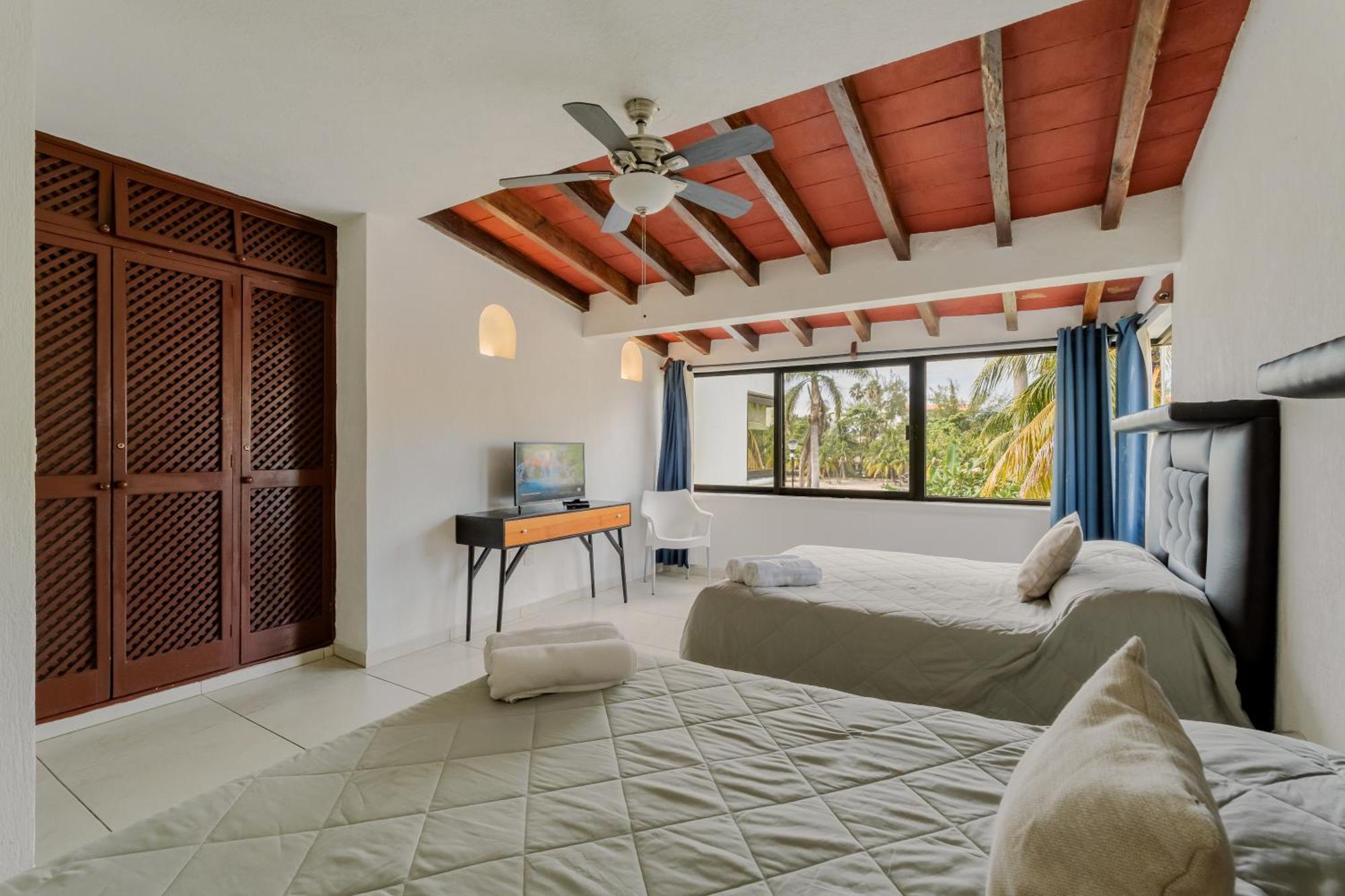 Chic Lagoon Front Villa By Casa Paraiso Cancún Buitenkant foto